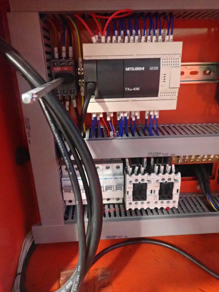 Supertec 10" X 20" Sg - 3a1020 Surface Grinder - Sg - 3a1020