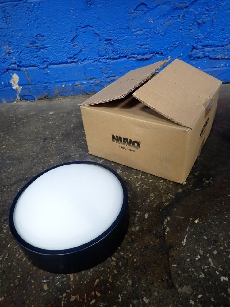 Nuvo Lighting Led Light Fixture