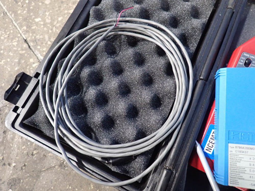 Quest Vibration Meter