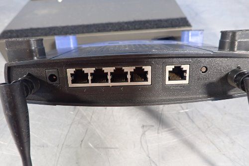 Linksys / D-link Routers