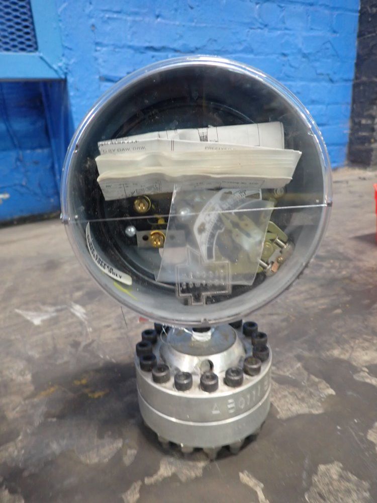 Mercoid Control Pneumatic Pressure Gauge