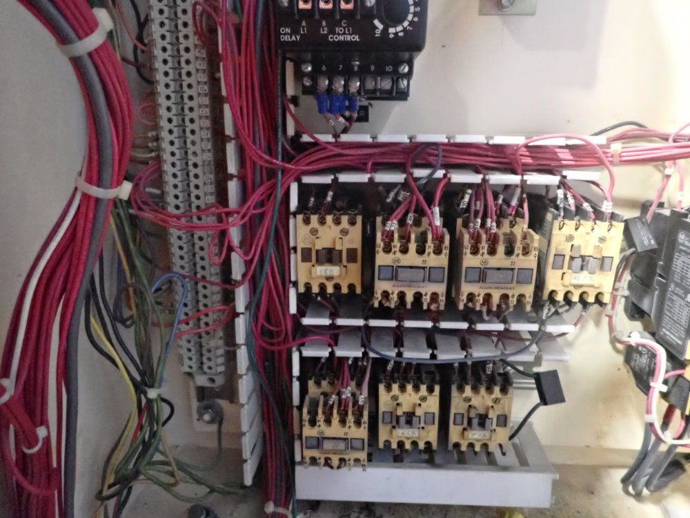 Niagara 100 Tons Hbm-100-8-10 Press Brake - Hbm-100-8-10