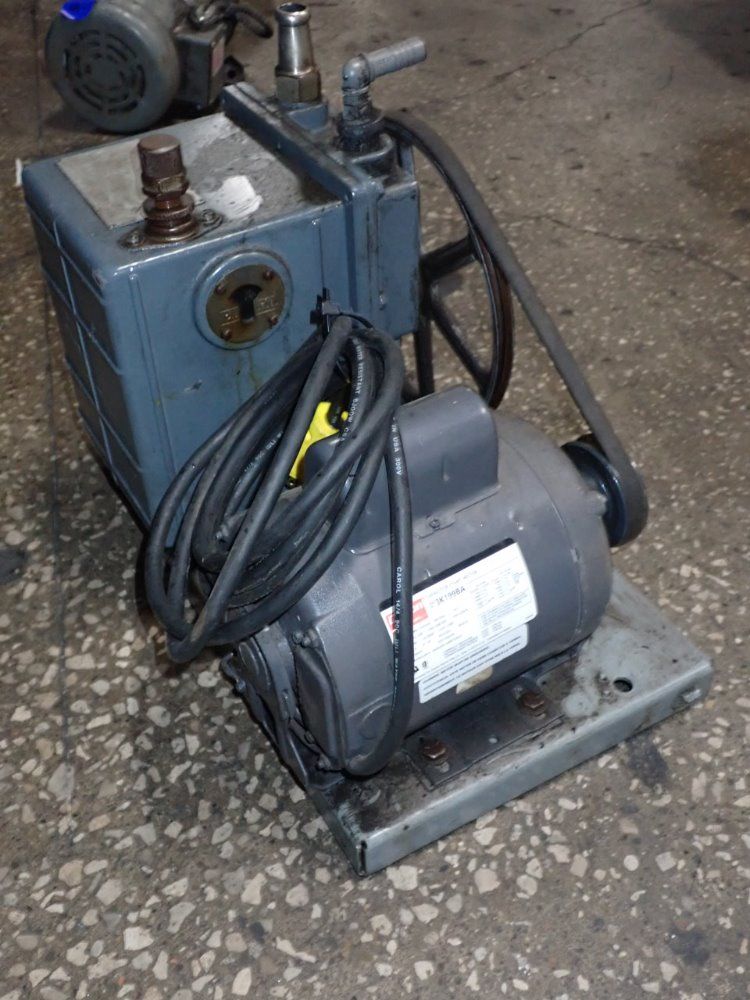 The Welch Scientific Company Vacuum Pump