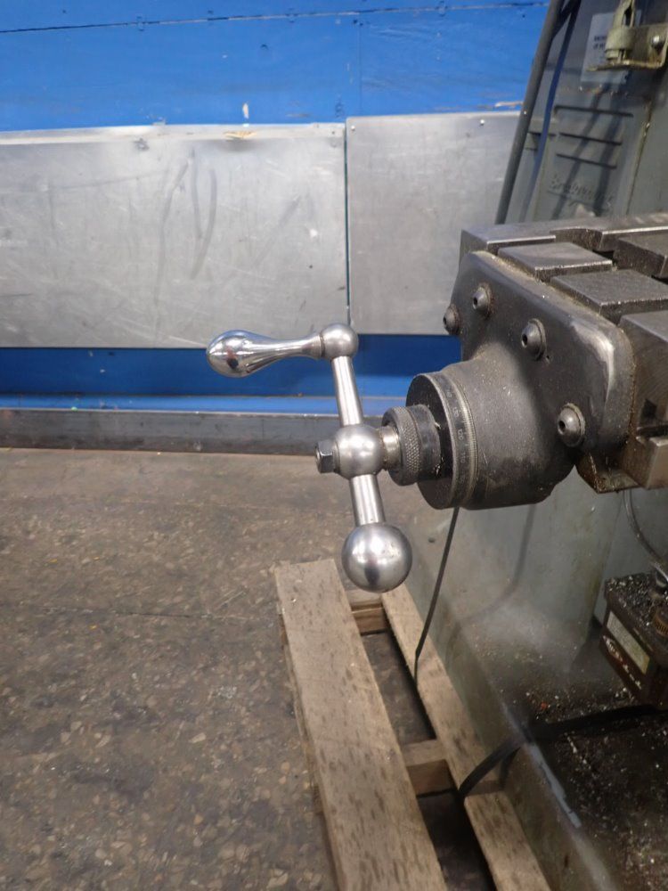 Bridgeport Vertical Mill