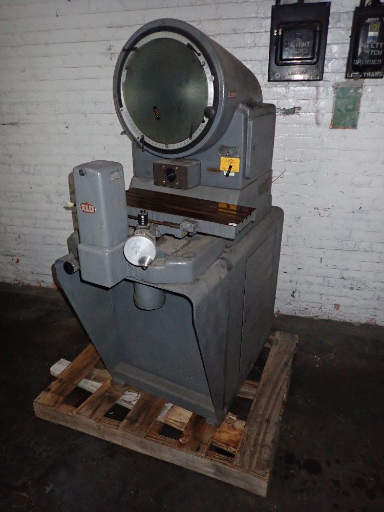 Ex-cell-o Optical Comparator