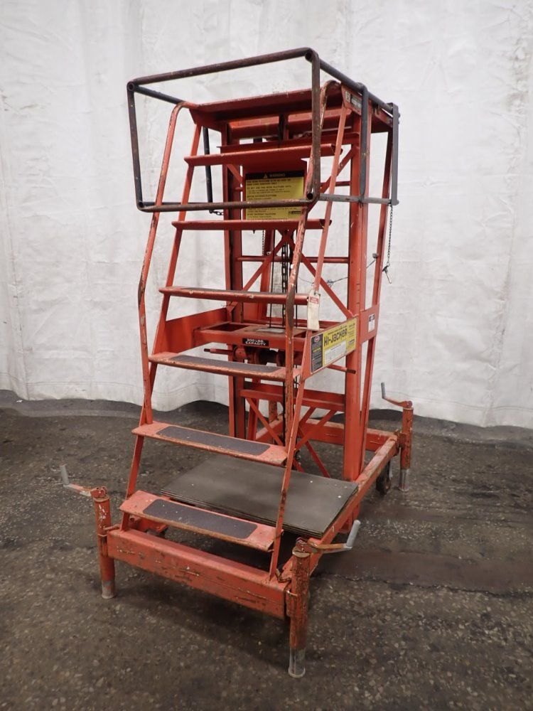 Economy Engineering Co. Hi-jacker/man Lift