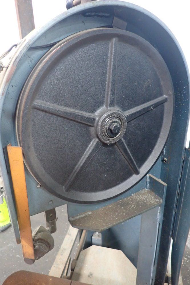 Roll-in Saw 24" Vertical Band Saw