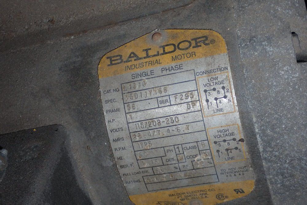 Roll-in Saw 24" Vertical Band Saw