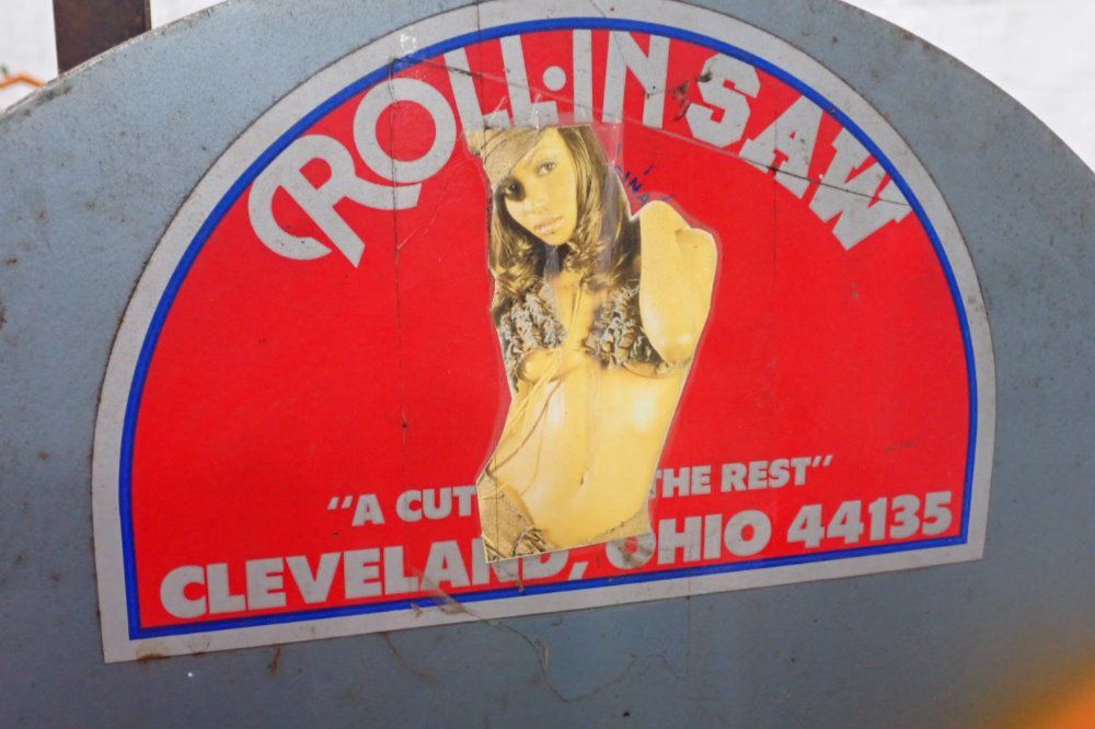 Roll-in Saw 24" Vertical Band Saw