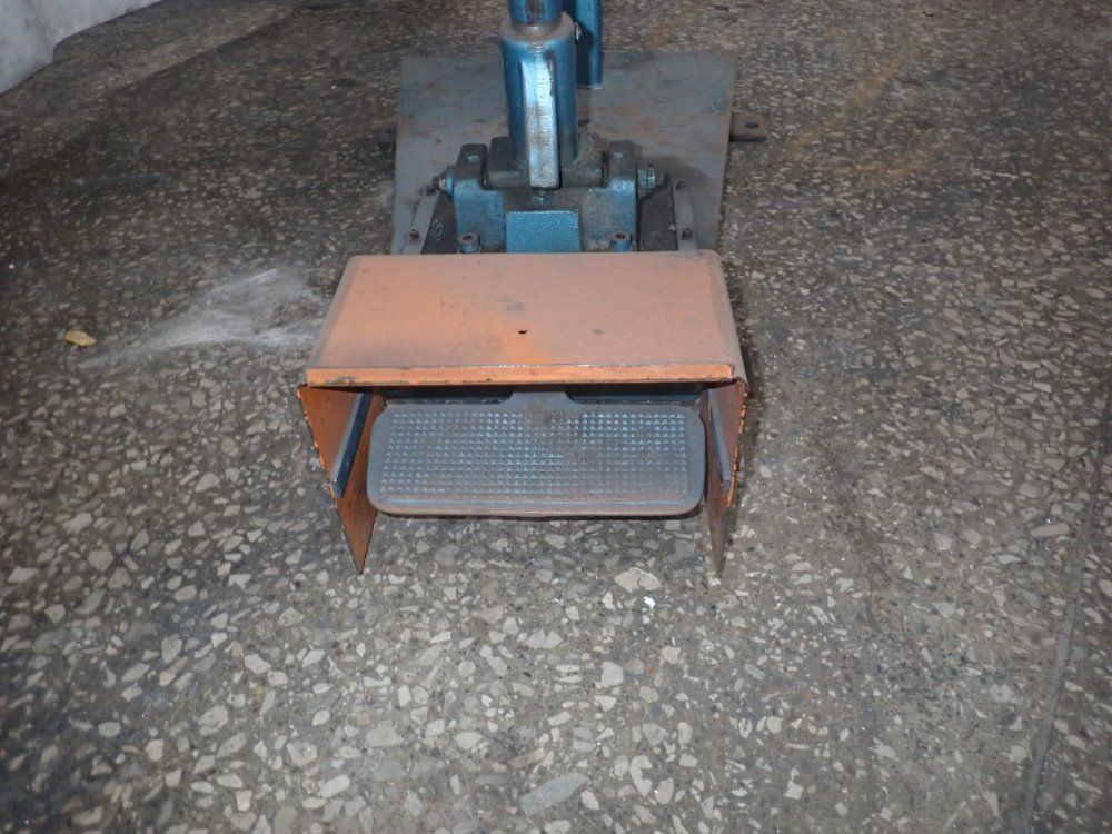 Interlake Riveter / Silver Stitcher