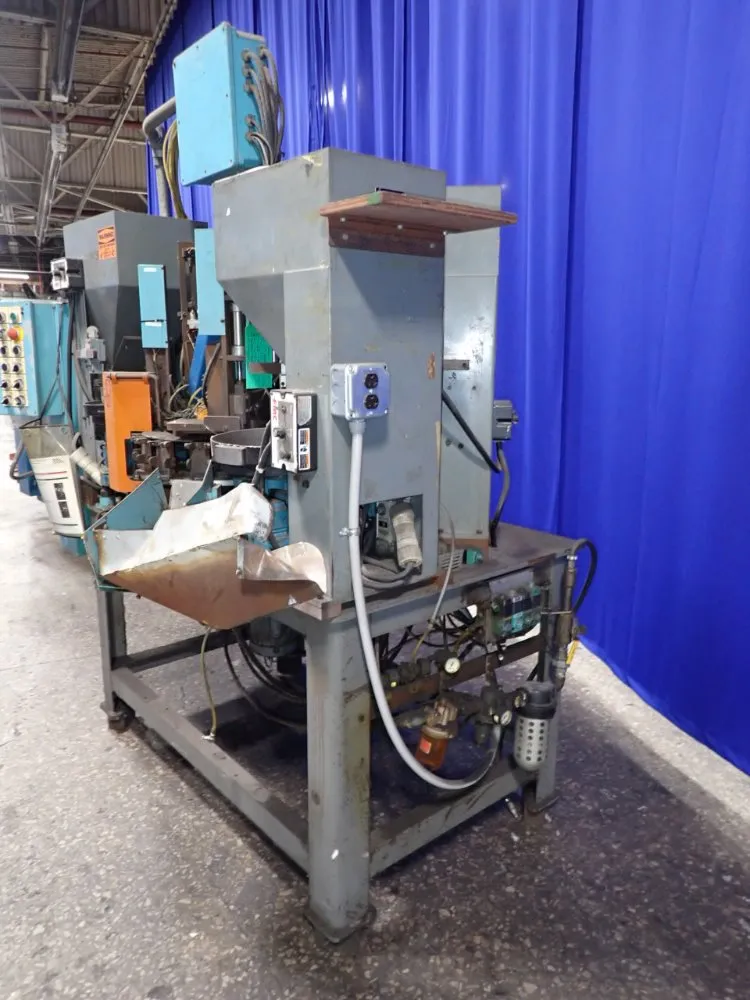 Mcfadden Machine Cap Machine