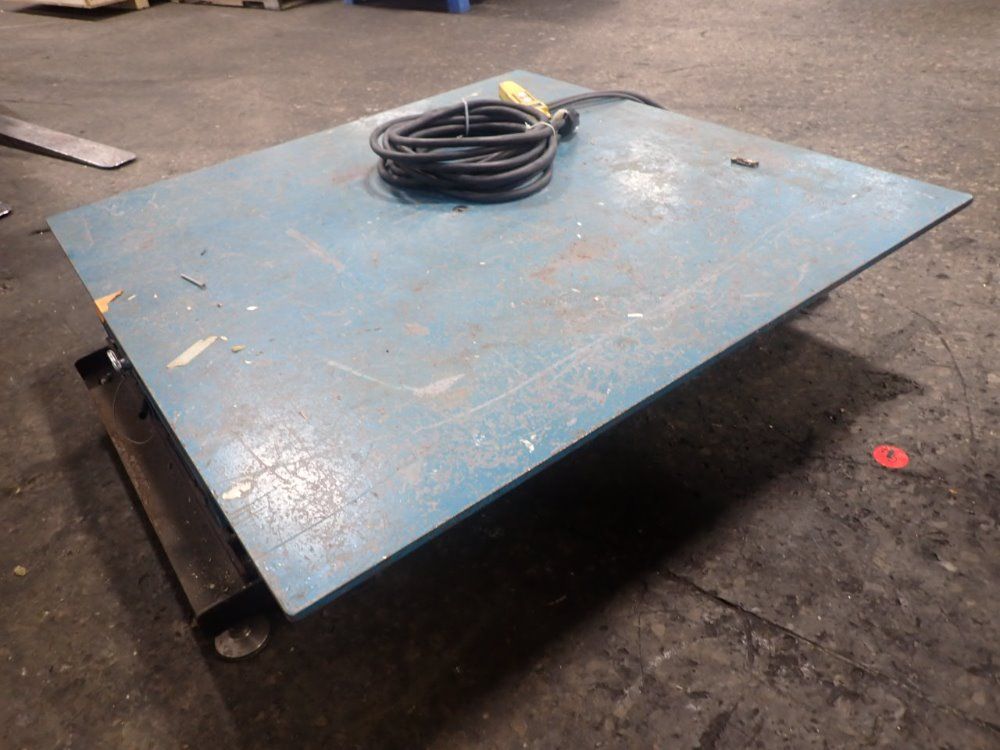 Advance Productions Lift Table