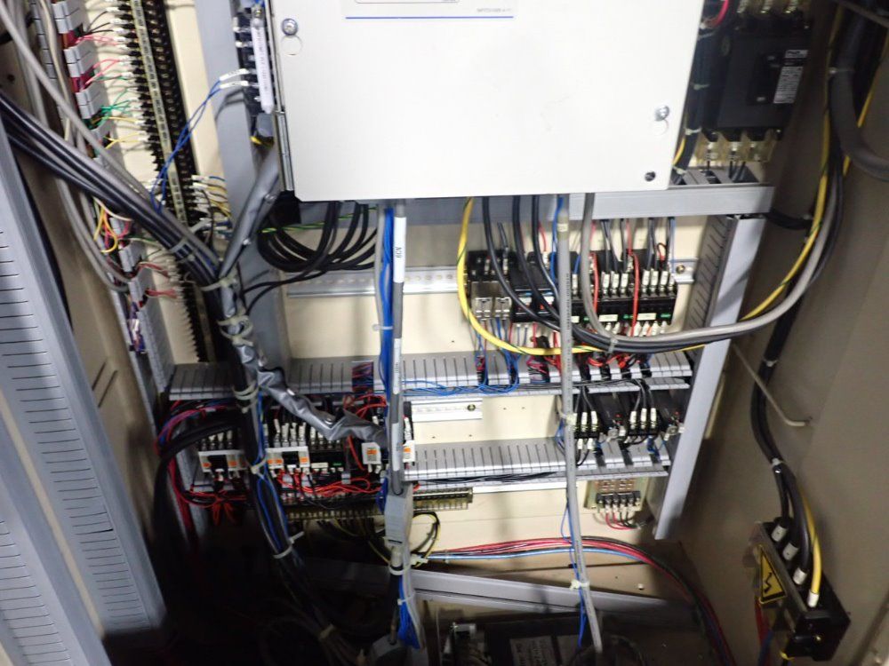 Matsuura 15" X 34" Mc560v Cnc Vmc - Mc560v