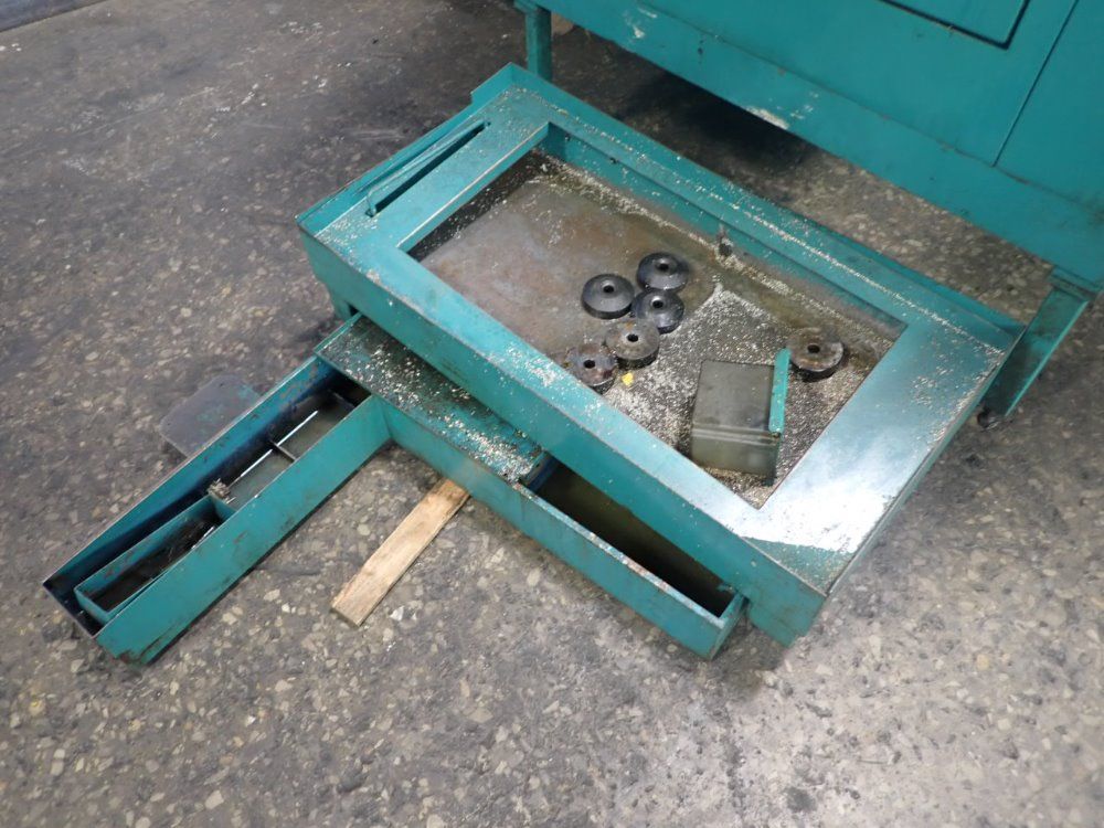 Matsuura 15" X 34" Mc560v Cnc Vmc - Mc560v