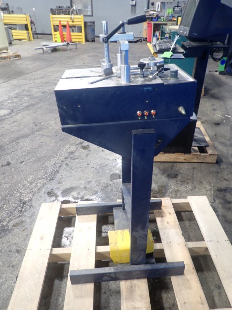 Mitre - Mite Underpinner