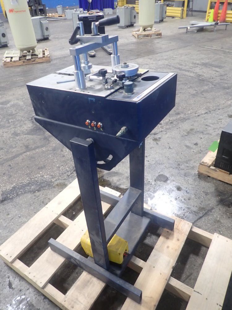 Mitre - Mite Underpinner