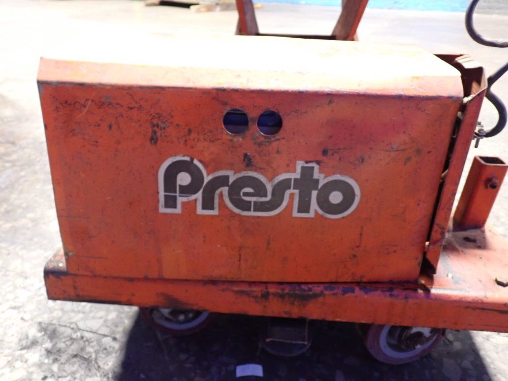 Presto Lee Hydraulic Lift Table
