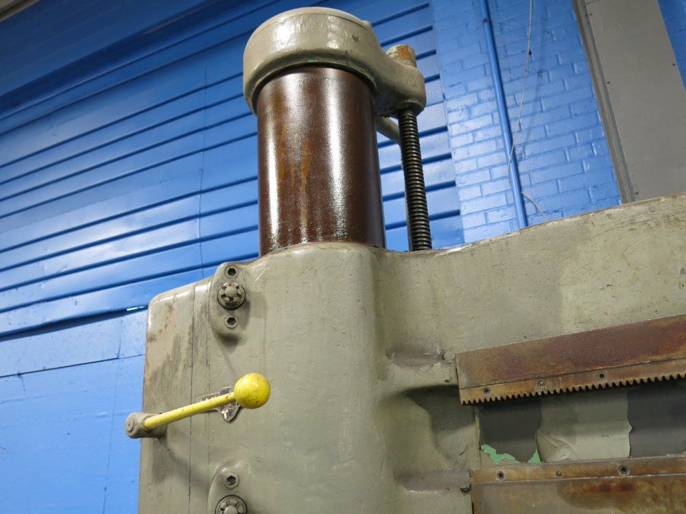 American Tool Works 8" X 4' Radial Arm Drill