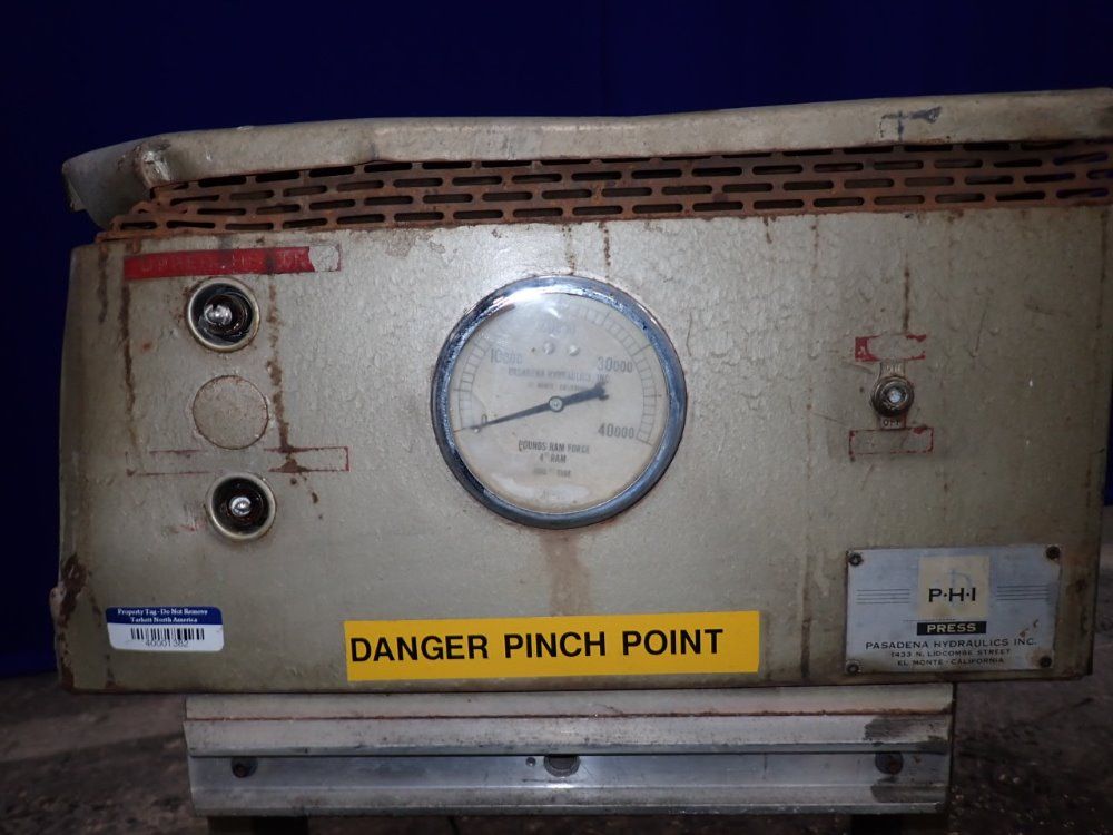 Phi Hydraulic Lab Press