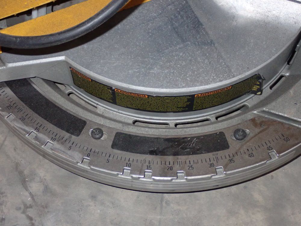 Dewalt 15a Double Bevel Compound Mitter Saw - Dw716