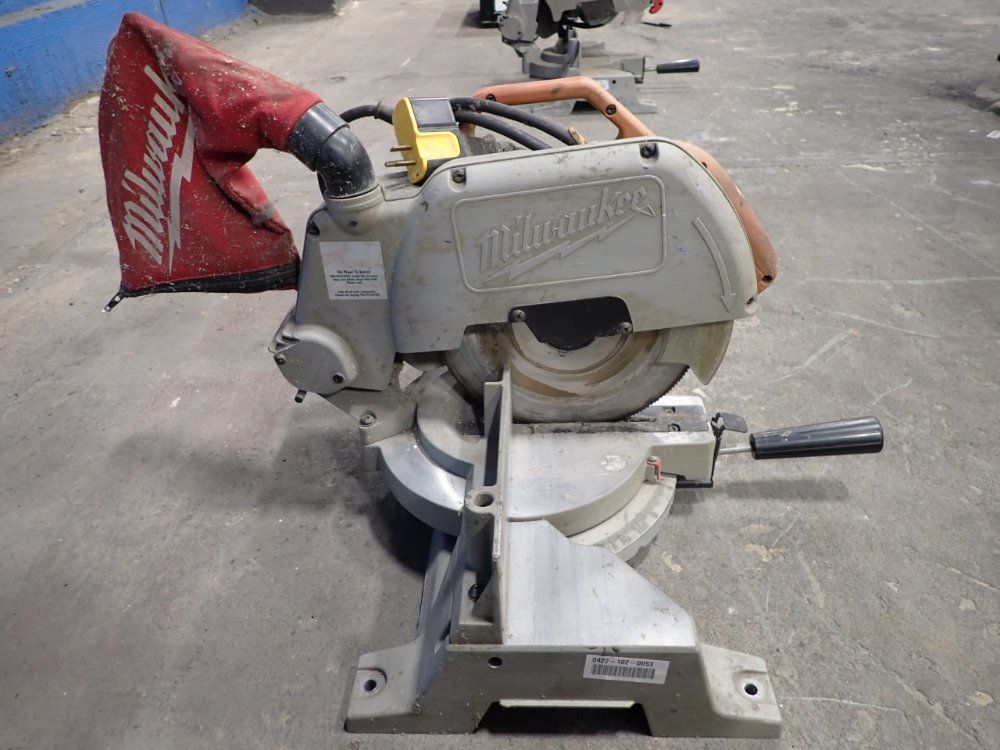 Miluakee 15a 10" Magnum Mitter Saw - 6490