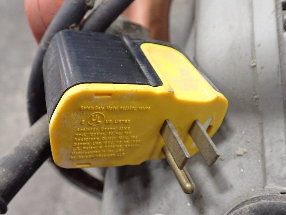 Miluakee 15a 10" Magnum Mitter Saw - 6490