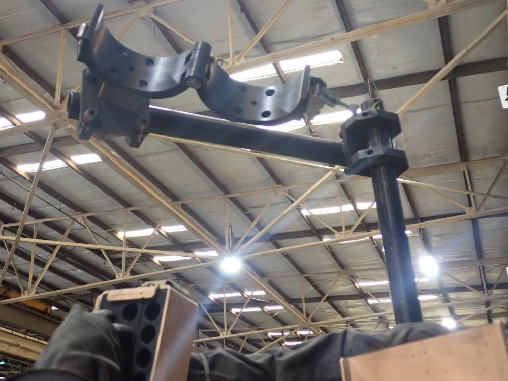 Fanuc 10.5 Kva Robot R-2000ia-200f - A05b-1324-b205