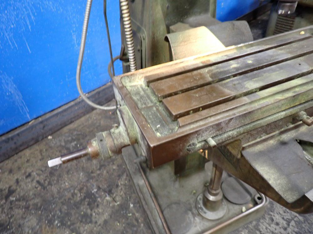 Gorton 24" X 9" Vertical Mill