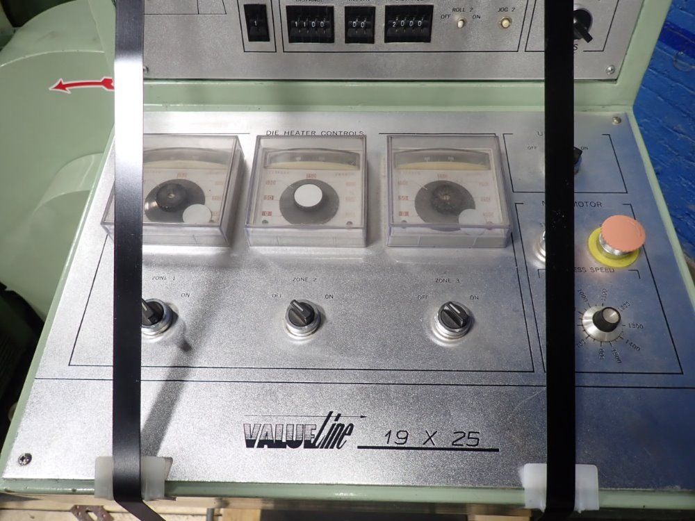 Valueline 19 X 25 Clamshell Die Cutter - Valueline/vl-155