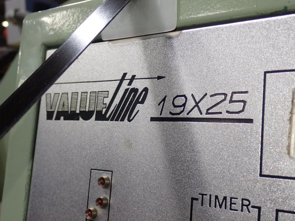 Valueline 19 X 25 Clamshell Die Cutter - Valueline/vl-155