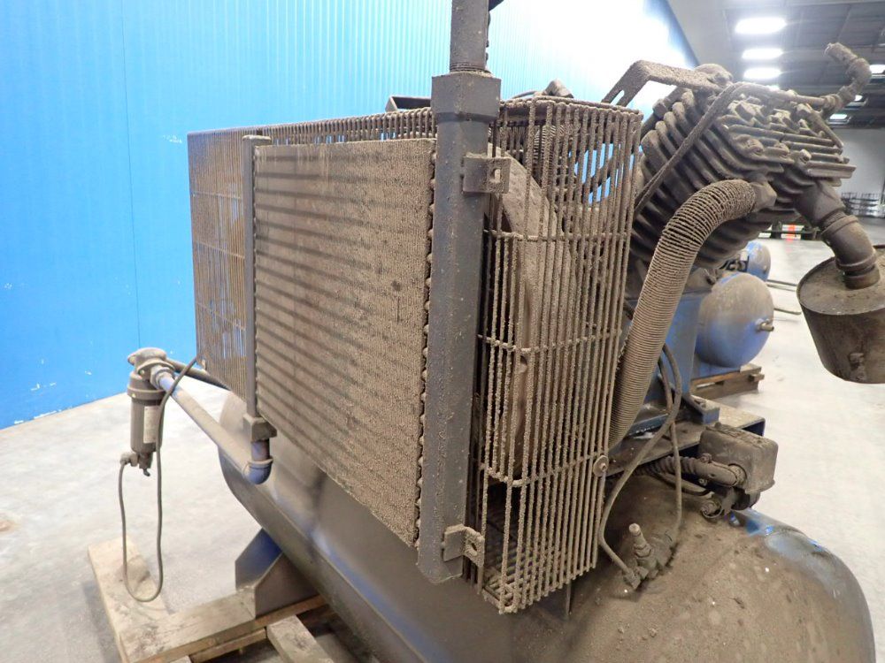 Quincy 120 Gallon Air Compressor - Qt15