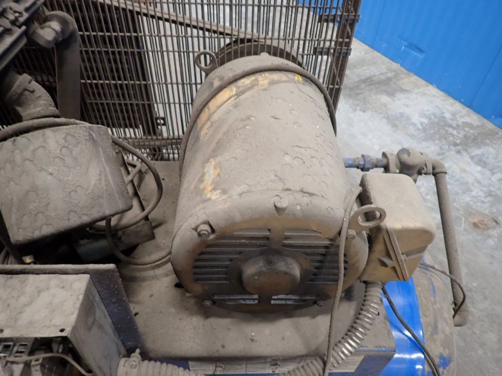 Quincy 120 Gallon Air Compressor - Qt15