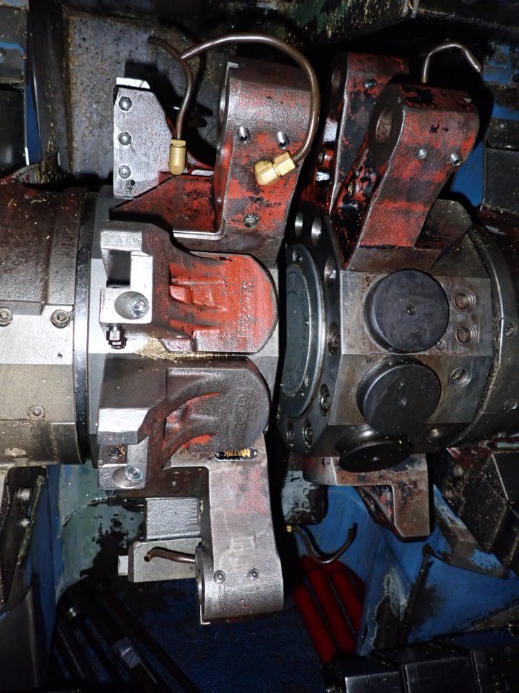 Yamazak Mazak Corp Injection Molder