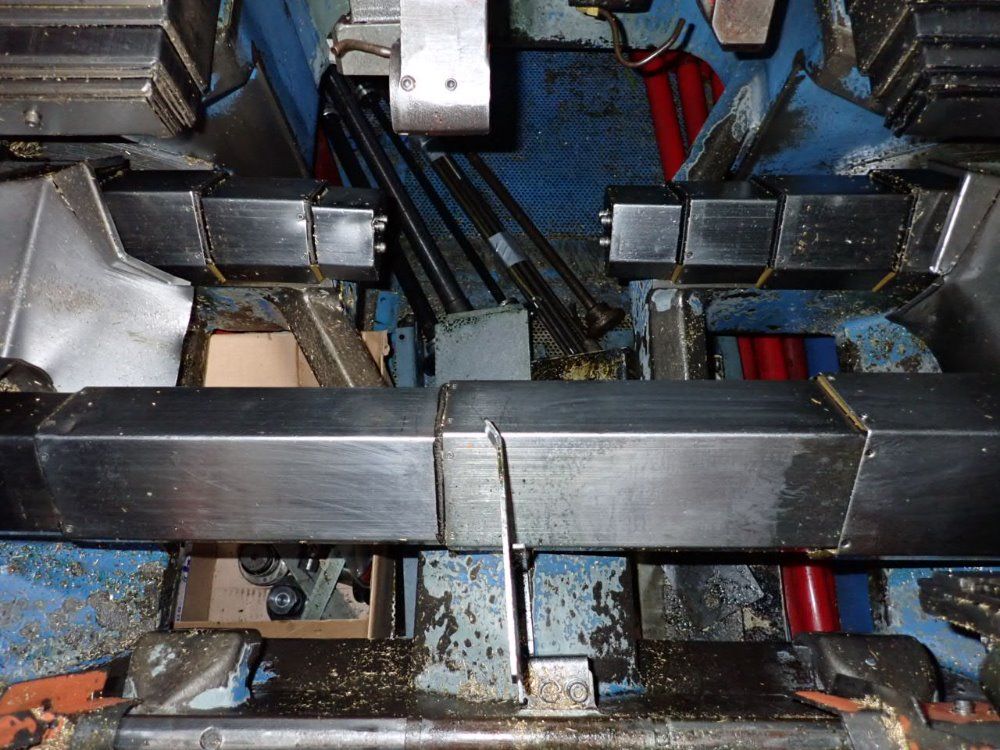 Yamazak Mazak Corp Injection Molder