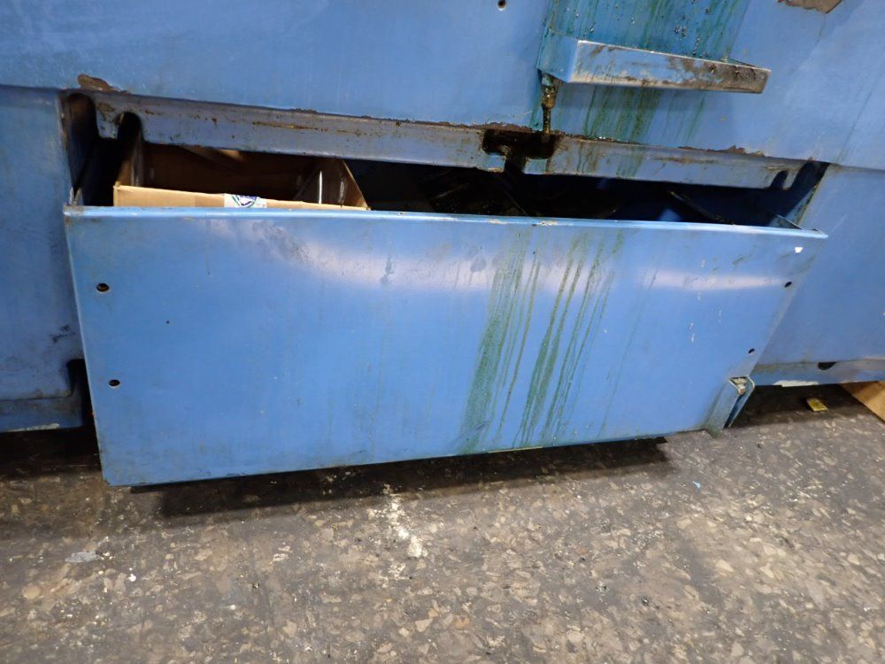 Yamazak Mazak Corp Injection Molder