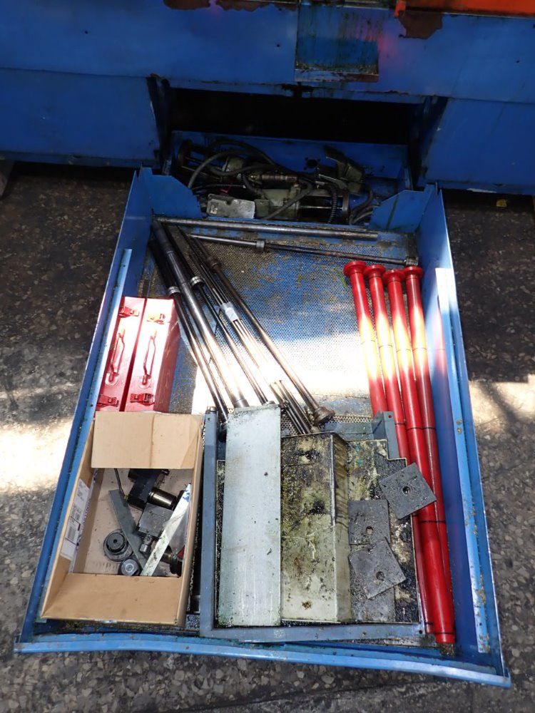 Yamazak Mazak Corp Injection Molder