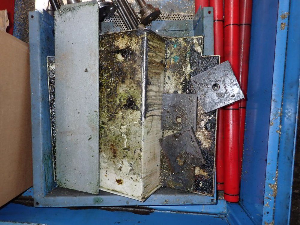 Yamazak Mazak Corp Injection Molder