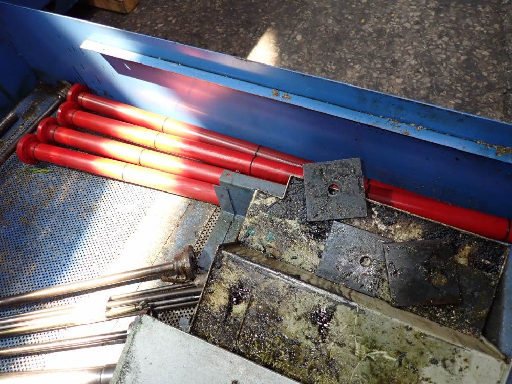 Yamazak Mazak Corp Injection Molder