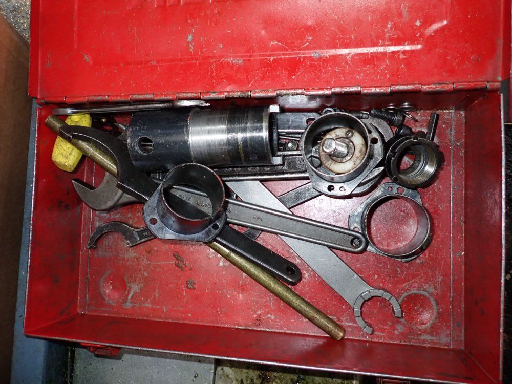 Yamazak Mazak Corp Injection Molder