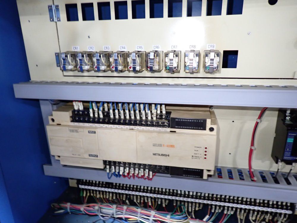 Yamazak Mazak Corp Injection Molder