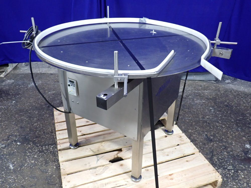 Accutek 42" Accumulation Table - 28-042-ajcc