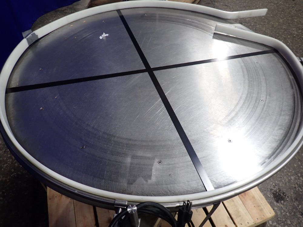 Accutek 42" Accumulation Table - 28-042-ajcc