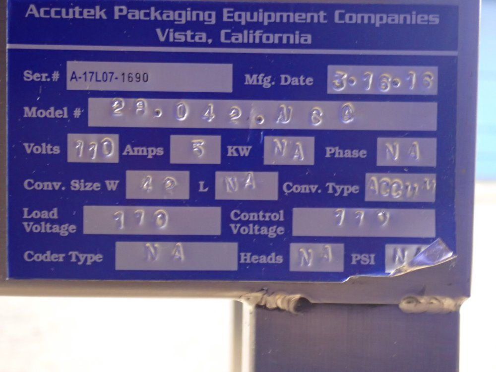 Accutek 42" Accumulation Table - 28-042-ajcc