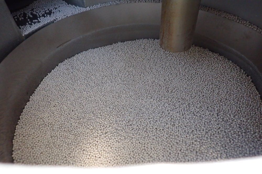 Una-dyn Dehumidifying Hopper Dryer