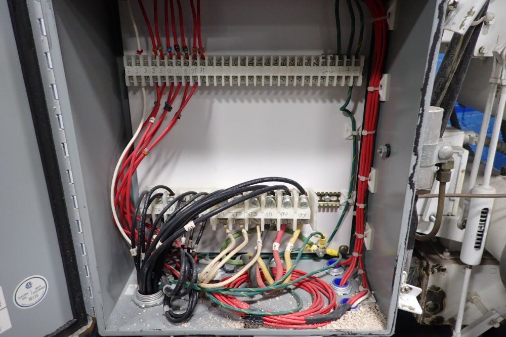 Una-dyn Dehumidifying Hopper Dryer