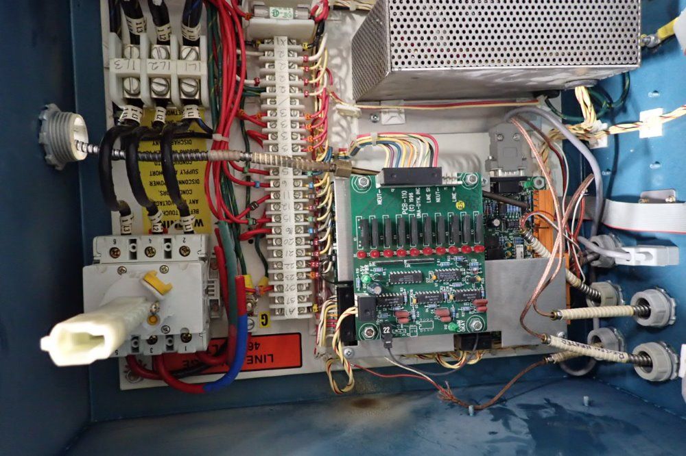 Una-dyn Dehumidifying Hopper Dryer