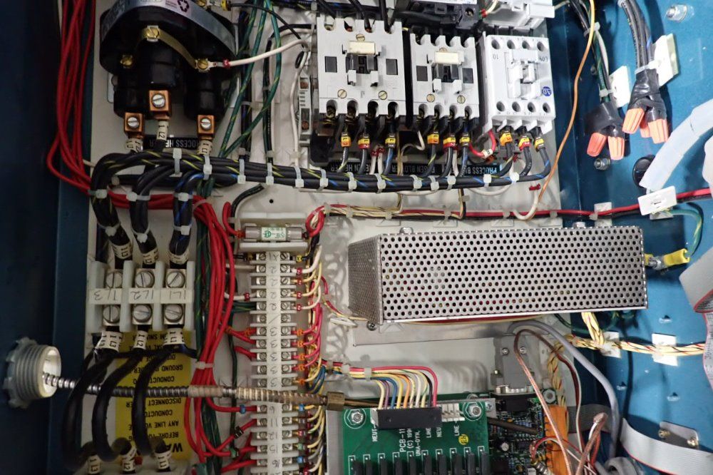 Una-dyn Dehumidifying Hopper Dryer