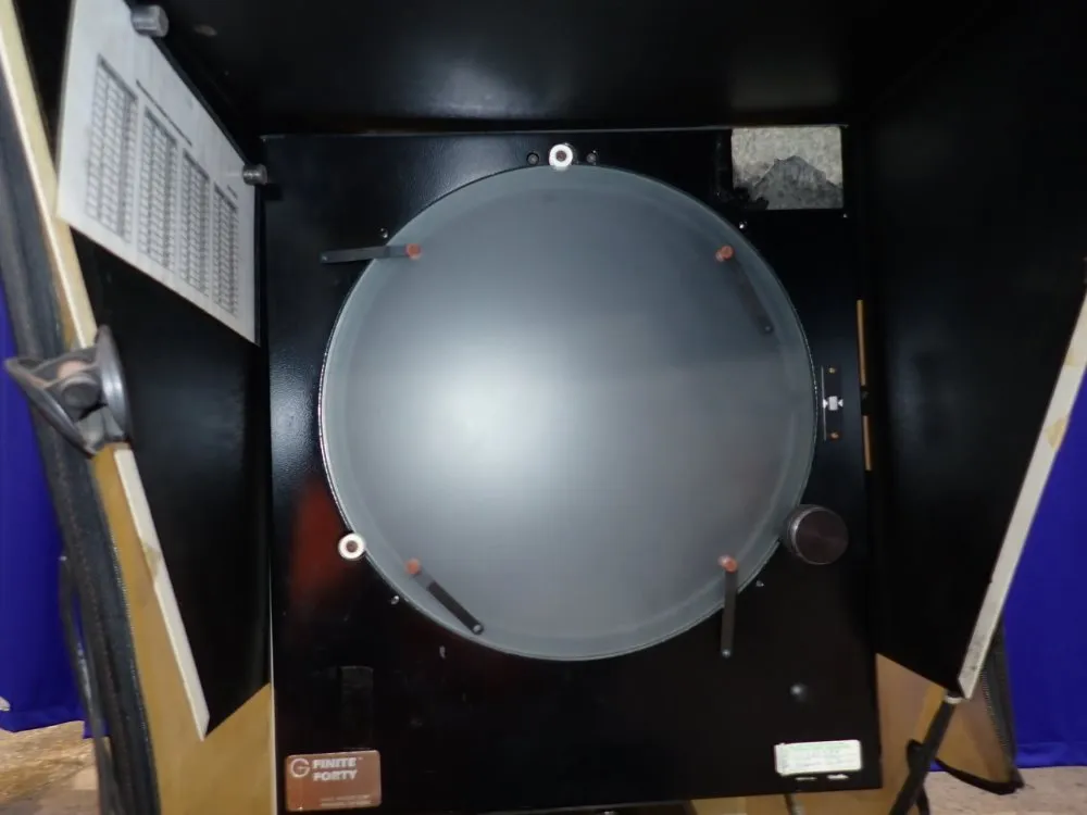 Gage Master Corp Optical Comparator