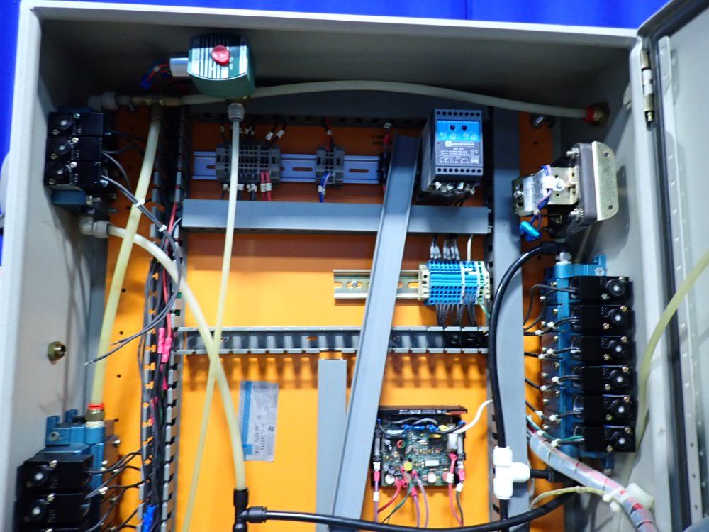 Elf/electronic Liquid Fillers Capper