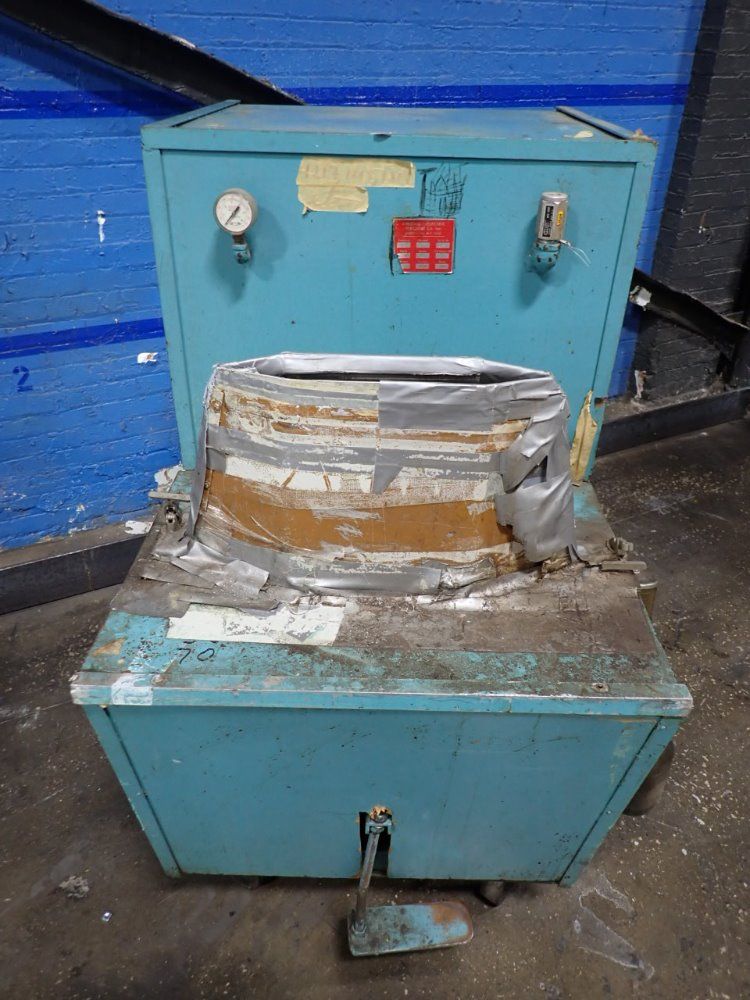 Thermo-dielectric Dielectric Machine